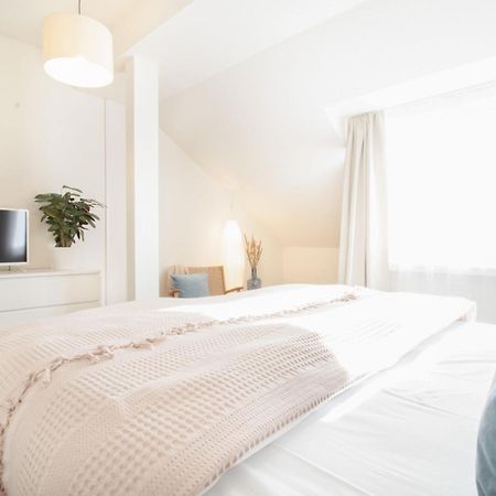 Loewe Apartment Blau Neuhausen Am Rheinfall Luaran gambar